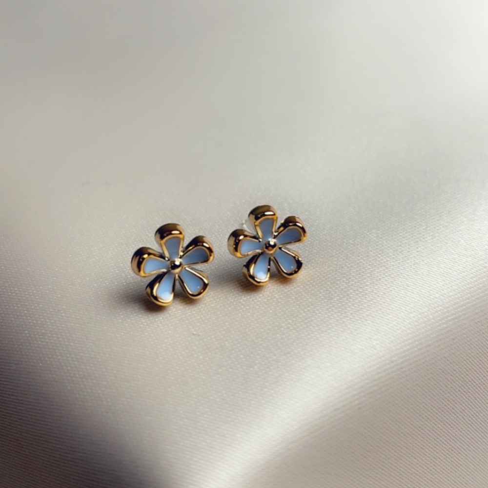 Flower earrings
